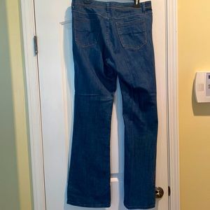Guess Women Jeans boot cut  size 32 great condition